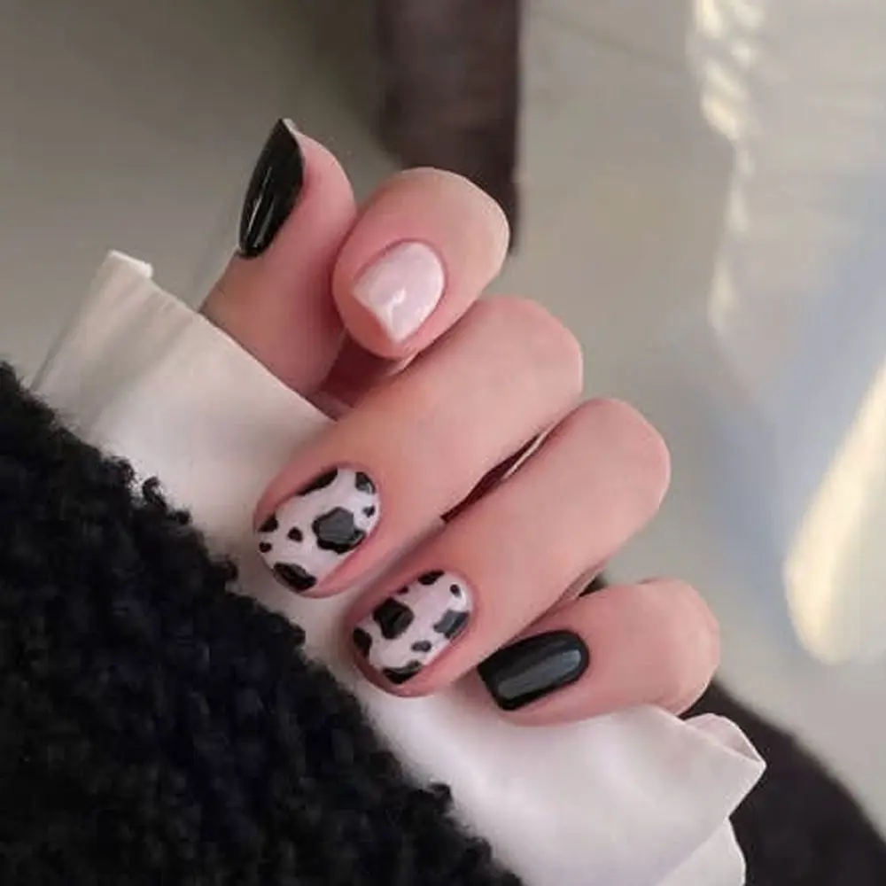 24pcs Cow Print Nail Art Set, & Block Short Square False Nails, Nail Tips Art, Nail Art Design, Daily Street Style Manicure, Trendy Wearable Nails, Fake Nail