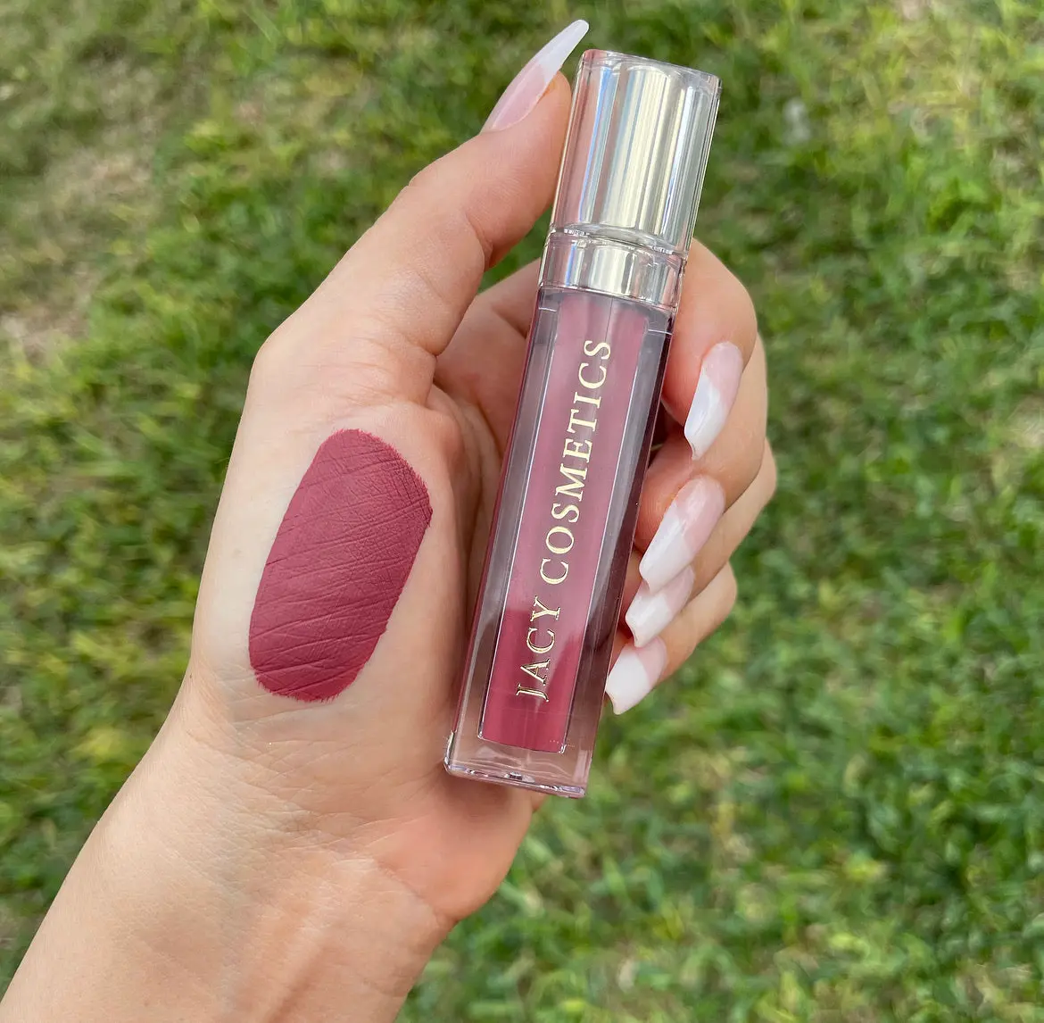 MIL AMORES lipstick