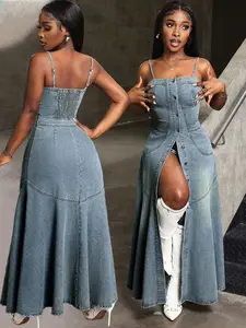 Elegant Fashion Medium-Length One-Row Button Backless Denim Dress, Stylish Women's Casual Wear, Perfect for Daily