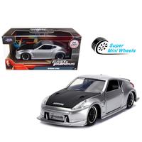 Gisele’s Nissan 370Z – Silver