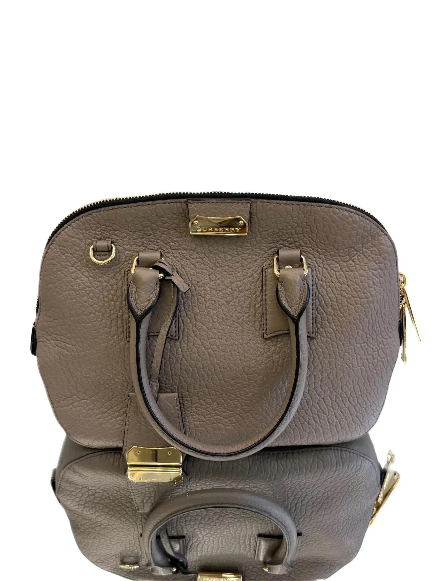 Pre-owned Leather Handbags Burberry Orchard Heritage Grained Small Calfskin Top Handle Handbag