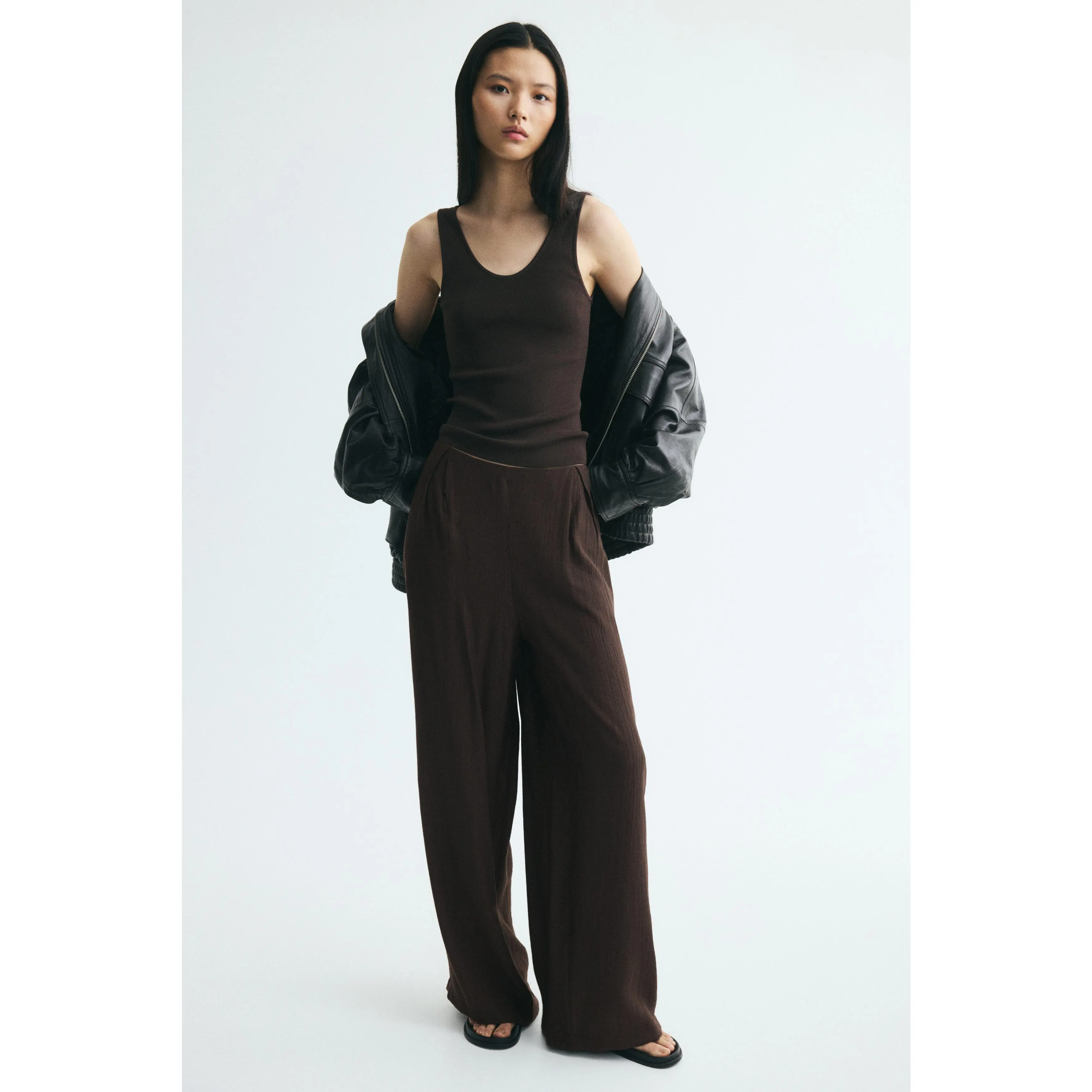 H&M Crinkled viscose-blend trousers