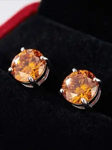 1pair 0.5Carat Orange Round Synthetic Moissanite Four-Claw Earrings, Elegant Style Jewelry, Suitable for Banquets and Also As A Gift for Celebrating Festivals, with Box.