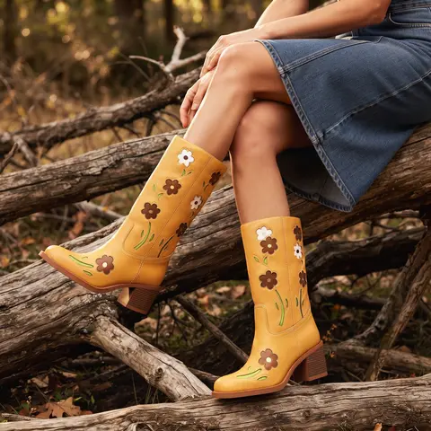Floral Cowboy Boots For Women Mid Calf Western Boot Round Toe Chunky Block Heel Floral Embroidery Pull On Cowgirl Boots Boho Festival Country Wedding Party Casual Retro Classic Fashionable Cute Girl Boots