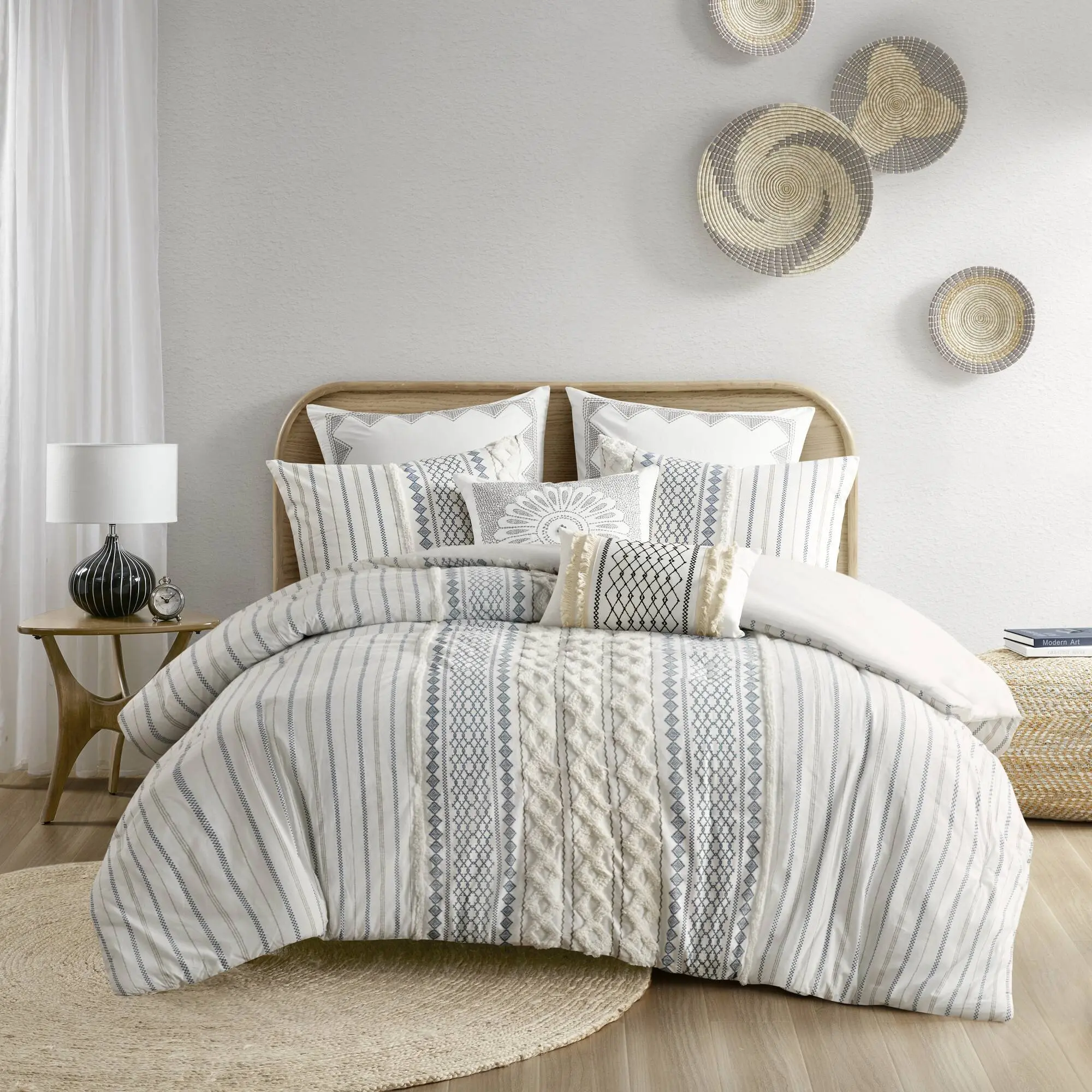 Cotton Printed King-Size Comforter Set with Chenille Accents, Comforter King Size