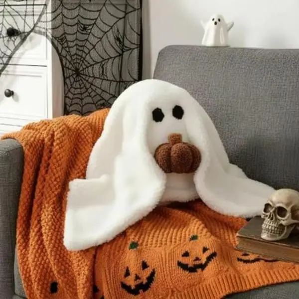 New pumpkin pillow,11-inch ghost plush toy Halloween decoration,Car interior cushions,cute soft Halloween partydecoration pillow,Halloween,birthday,Thanksgiving,Christmas for boys and girls,Halloween car seat cover decoration