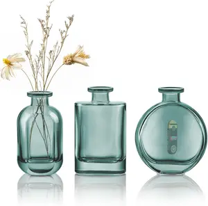MuhaMedds Reed Diffuser Set with Tulip Flowers Vintage Rectangular Bottle Lavender Scent 6.76 fl oz for 120 Days Narrow Spaces Flower Reed Diffuser Long Lasting for Bathroom Office Decor