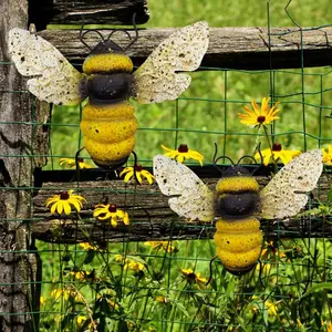 Bee Design Wall Hanging Decor, 1 Set Rustic Metal Bee Wall Art, Wall Sculpture for Garden, Yard, Wedding, Party & Home Decoration