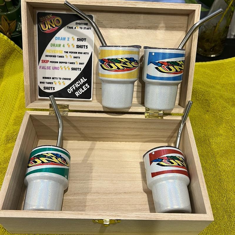 Drunk Uno with everything needed for 4 players.