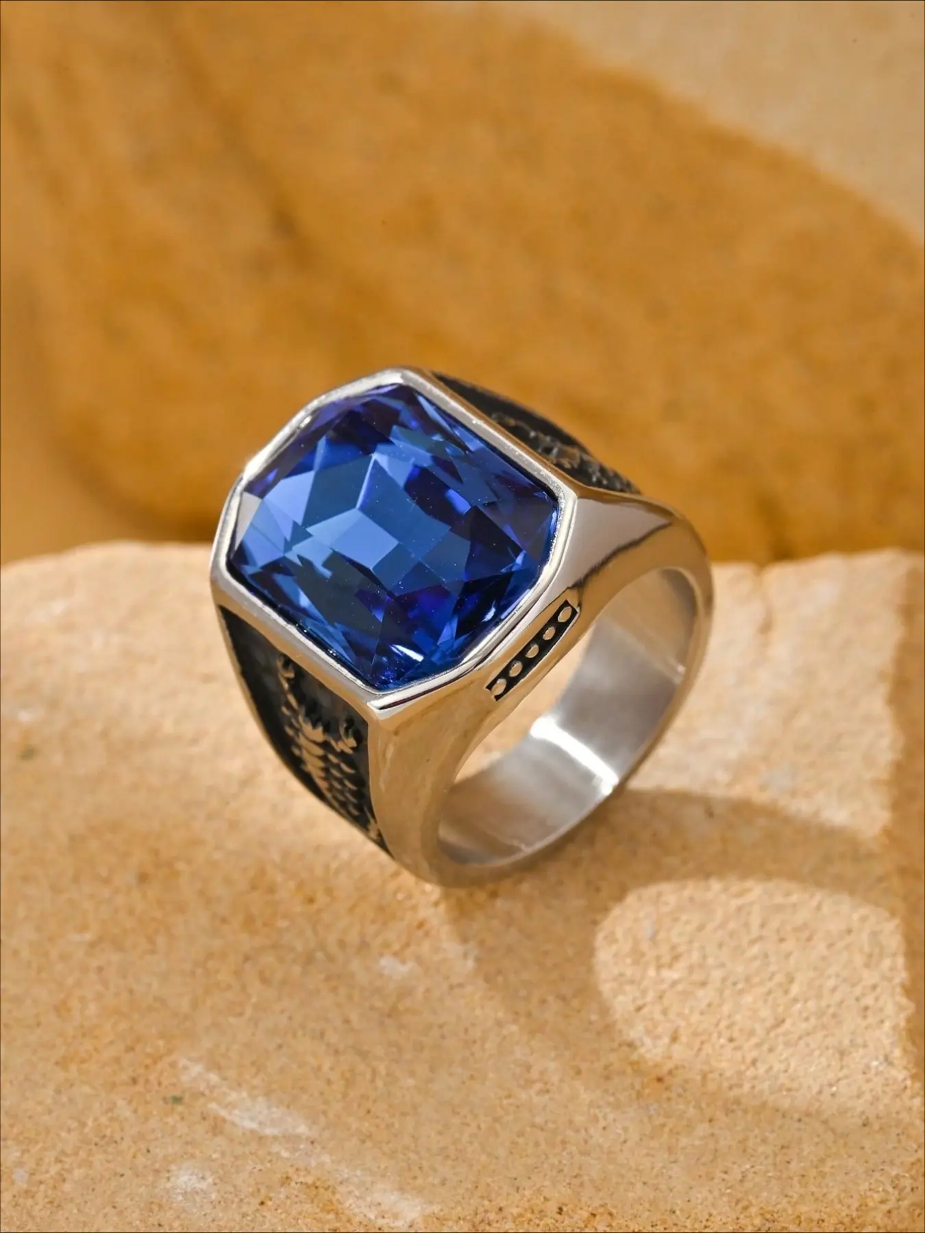 1pc Stainless Steel Retro Scorpion Inlaid Imitation Gemstone Men's Business Style Beautiful Rings Jewelry Gift Artificial Gemstone Ring