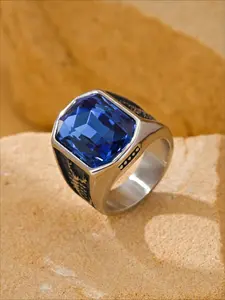 1pc Stainless Steel Retro Scorpion Inlaid Imitation Gemstone Men's Business Style Jewelry Gift Artificial Gemstone Ring