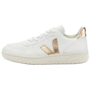V-10 Chfree Leather Lace-Up Low-Top Unisex Trainer - White Casual Fashion Footwear, House White Official Maison Mihara Verifiable Shoes with Global Authentication Credentials