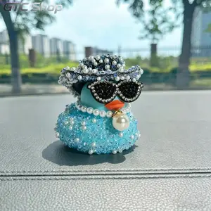 Luxury Rhinestone Duck Car Figurine, Sparkling Pearl Dashboard Decor, Stylish Interior Accessory, Shiny Ornament for Truck and SUV, Elegant Decoration & Perfect Gift Choice