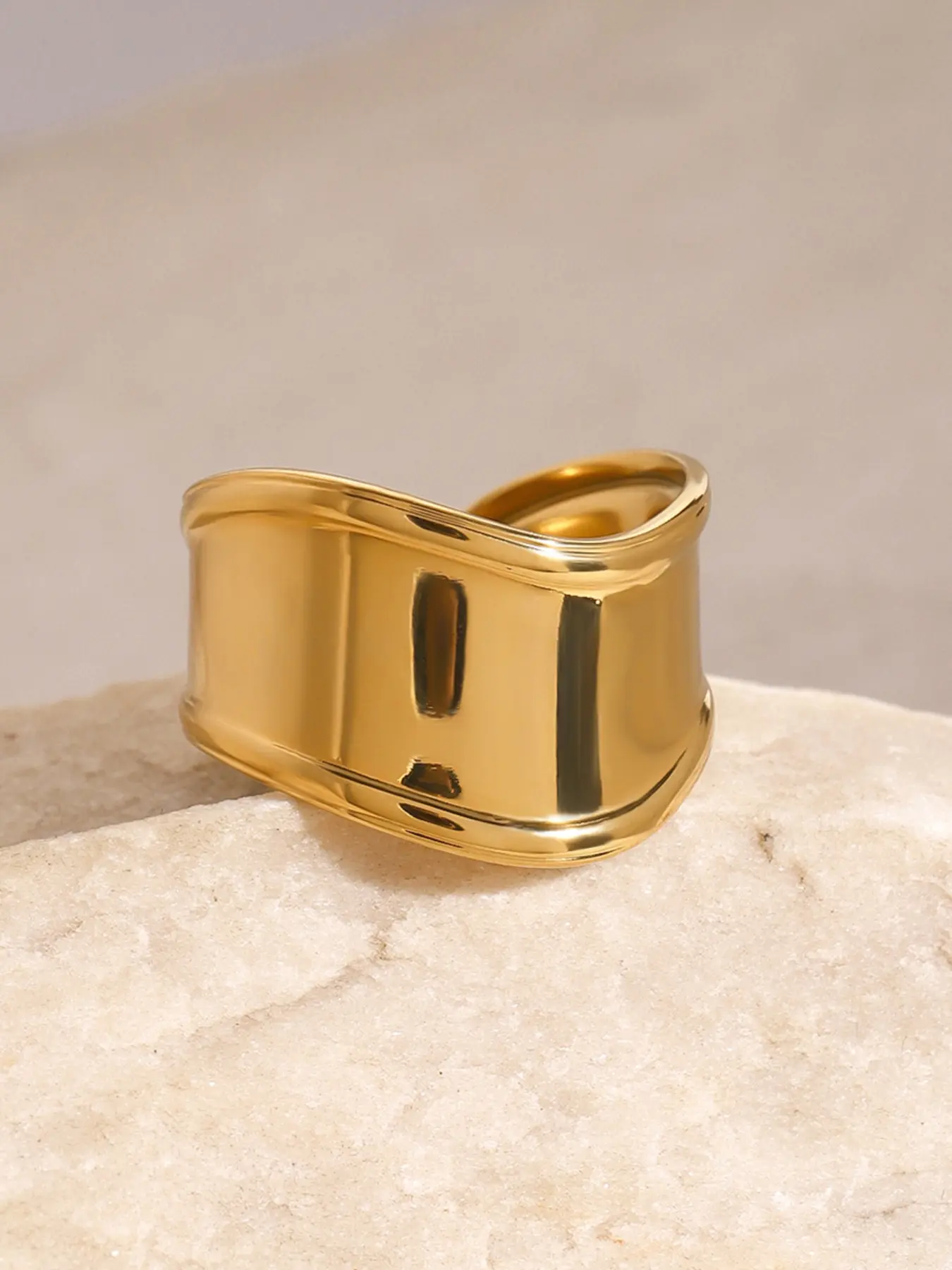 Ladies Ring Wide And Irregular Wide And Adjustable Stainless Steel 18k Gold Plated Waterproof And Anti Allergy Elegant Ring Classical Minimalist Shiny Jewelry