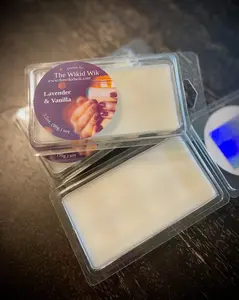 Lavender & Vanilla - Wax Melt... Calming, cozy, and comforting — like winding down in a peaceful, softly lit space.