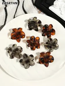 8 pieces vintage amber flower hair clips, Barrettes, The amber-like texture. With a brown gradient and multiple colors to choose from, the anti-slip tooth design firmly grasps the hair. It is suitable for commuting, dates, going out and other scen