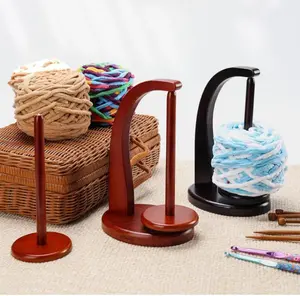 Model magnetic pendulum wooden yarn thread storage box, suitable for crochet knitting, with a yarn rotation device for yarn storage and organization. It is an amazing gift for knitting enthusiasts (round disc in vintage color)
