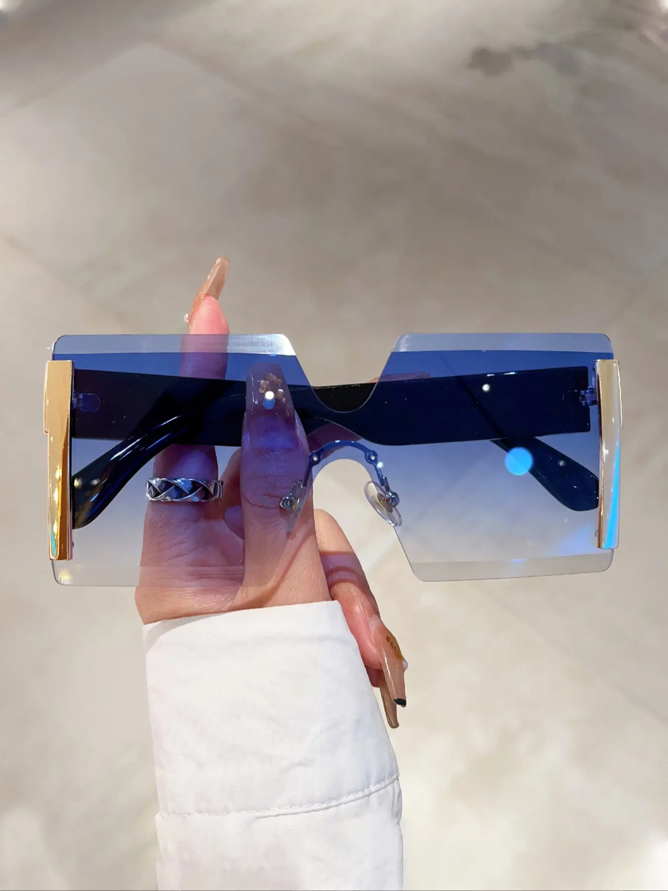 Luxury Frameless Fashion Glasses, Gradual Lens Cut Edge, Vintage Large Frame, Unisex Stylish Accessory, Ombre Lens Gradient, Gradient Lens Sunglasses, Trendy Sunglasses