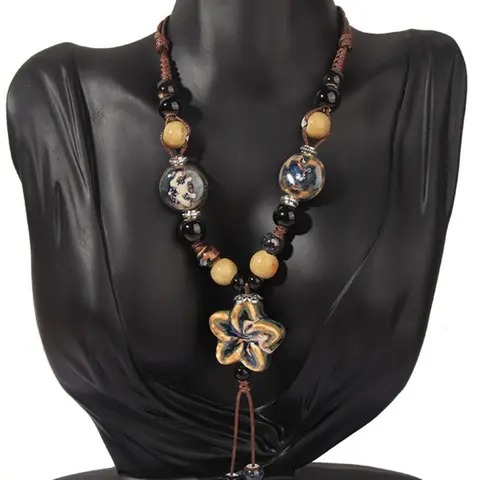 Vintage Sweater Chain for Women, Long Ceramic Necklace, Bohemian Flower Necklace, Stylish Handmade Flower Tassel Pendant, Trendy Yunnan Craft Jewelry, Boho Style Jewelry, Casual Style Necklaces, Accessory Necklace, Trendy Fashionable Accessories
