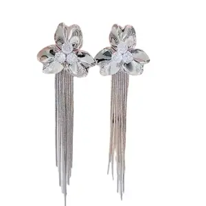 Unique and fashionable high-end super shiny zircon flower tassel earrings, exaggerated and distinctive, best-selling heavy-duty earrings