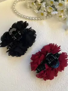 New rose style petal clip with high aesthetic value, light luxury fashion, shark clip clip with Western style hair clip, upscale, Flower hair clip