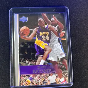 Upper Deck Kobe Bryant Lakers 24 Card Collectible Sports Memorabilia