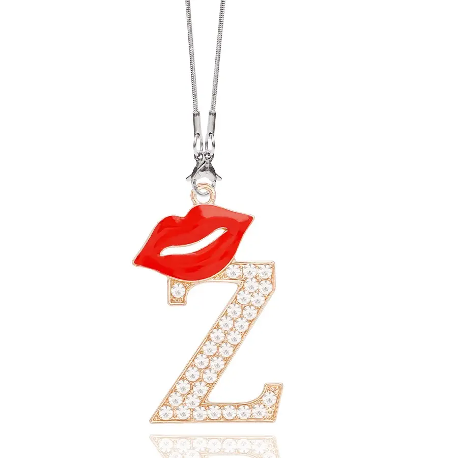 26 Letter Lip Rhinestone Car Ornament, Cute Car Decor, Style Sparkling Letter Pendant, Rearview Mirror Decorative Crystal Hanging Decoration, Girly Car Accessories, Bling Car Accessories, Automotive Decoration, Car Decorations