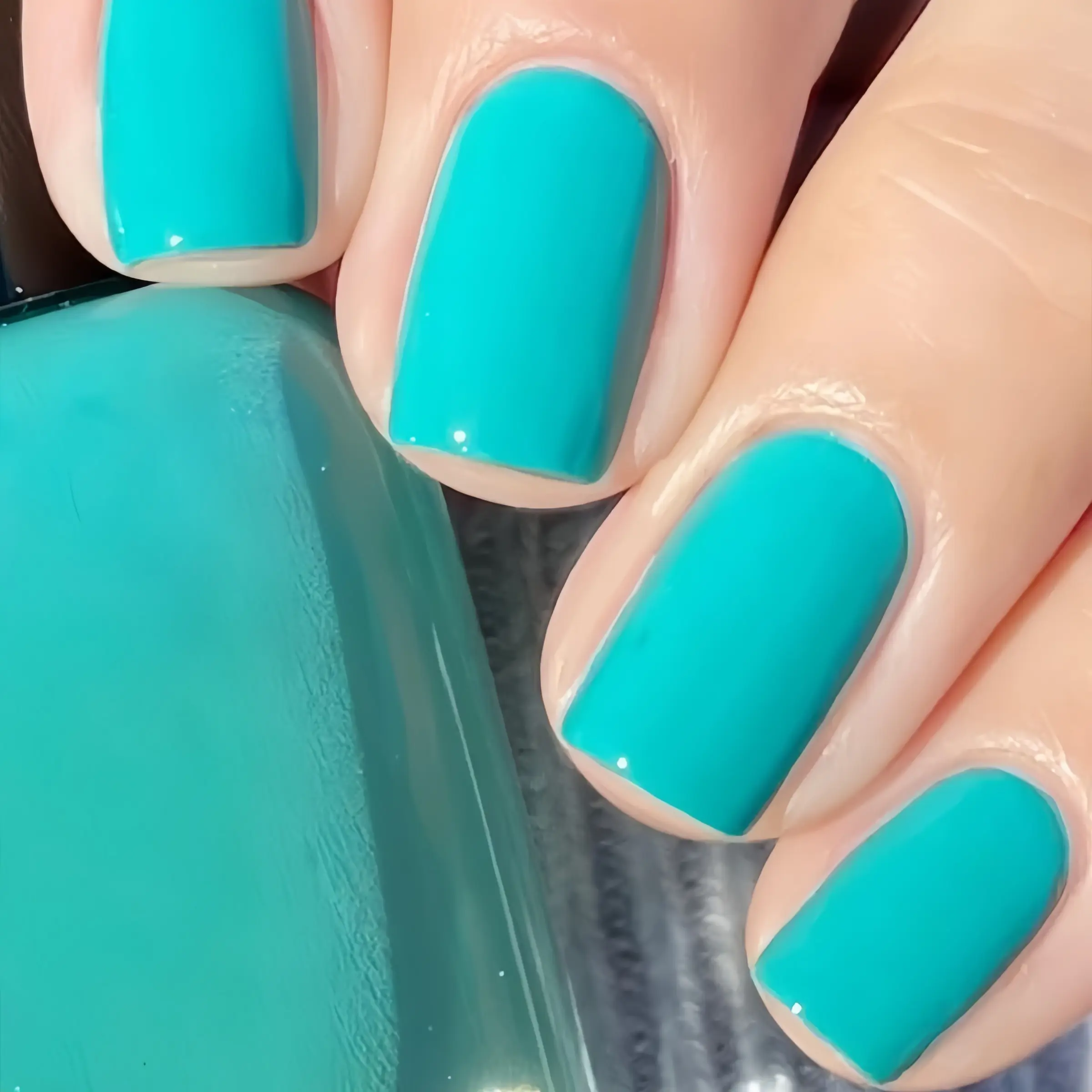 Wearable Nails Solid Color Short Nail Tips, European Summer False Nails, Removable Medium-Length Fake Nails, Fashionable Manicure Accessories