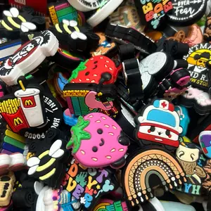 Silicone focal scoops- small (8-10pcs) and large (18-20pcs) -for crafting fun.  So many different styles and sizes what a deal!!!