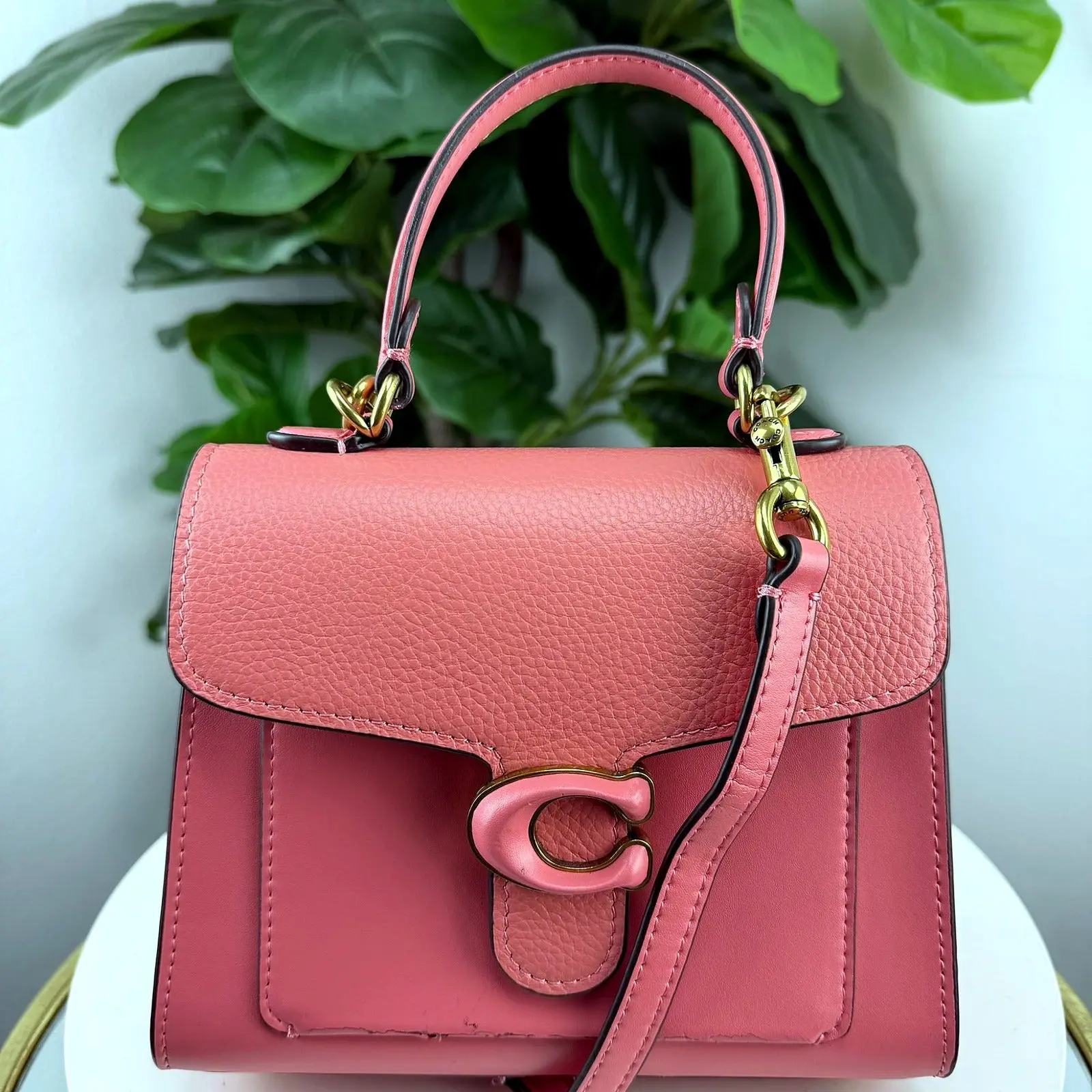 Pre-owned Pebbled Leather Top Handle Authentic Coach Tabby Coral Bag