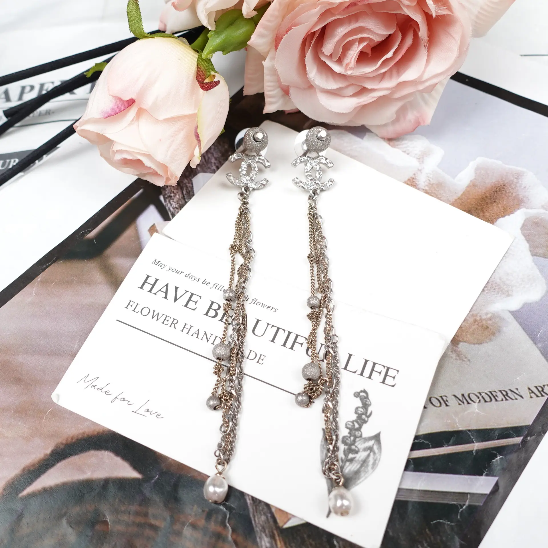 Pre-owned Chanel Long Earring T10305686