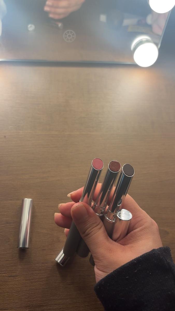 Item: Clinique Almost Lipstick Honey Bundle