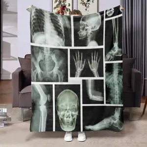 [X-Ray Skeleton Print Blanket] 1pc Soft Cozy X-Ray Human Skeleton Print Flannel Blanket - Contemporary Style, Digital Print, All Seasons, Ideal Gift for Men, Women, Thanksgiving, Christmas