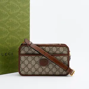 Pre-owned GUCCI pvc Clutches & Wristlets Mini Bag with Interlocking G Beige/Ebony in Canvas Crossbody Bags BGP214220