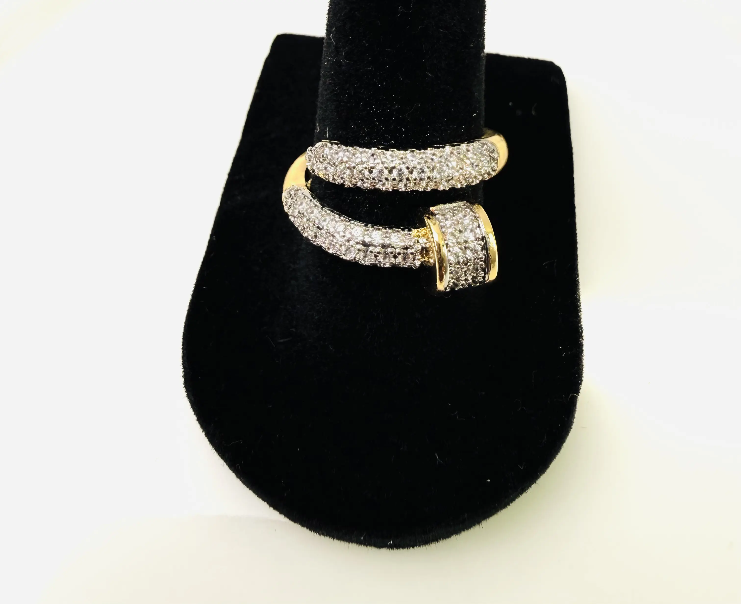 Golden Edge Nail Ring - Adjustable