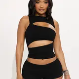【Black Friday】Women's Solid Color Sleeveless Waist-Cinching Top & Slim Fit Shorts Set, Chic Stylish Hollow Out Design, Perfect for Outings and Dates, Womenswear