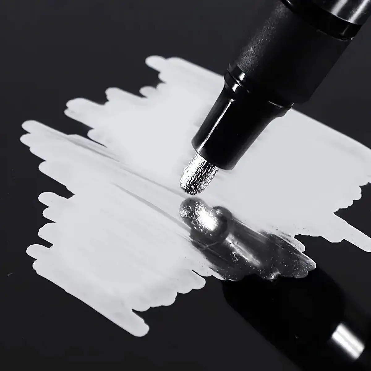 Reflective Metallic Marker Pen, High-Gloss Finish, Ideal for Professional Applications, Durable & Stylish Design, Perfect for Marking, Paint Pen