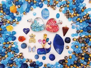 [Premium] GIANT LUXURY: Beautiful & Sparkling Charms for DIY Jewelry & Accessories Crystal Beaded Heart Design Chain