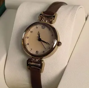 1pc Women's PU Leather Strap Round Digital Small Dial Vintage British Style Niche Quartz Watch, Suitable For Daily Wear