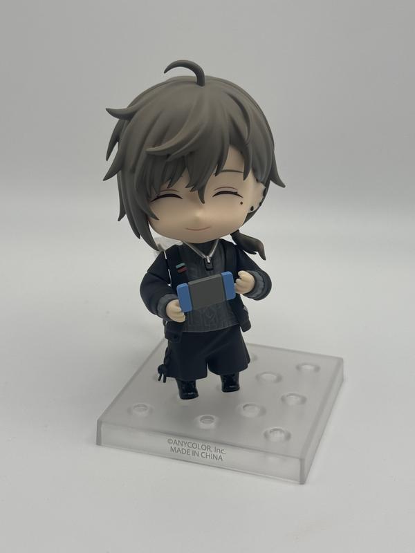 Good Smile Company Kanae Nendoroid 1848 - Nijisanji Art Toy Figure with 3 Face Plates Cat Cushion & Game Console 10 cm Authentic Collectible