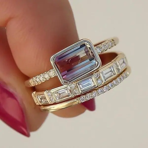 Women's Fashionable Diamond-Embellished Three-Piece Ring Set with a High-End Feel and Unique Design