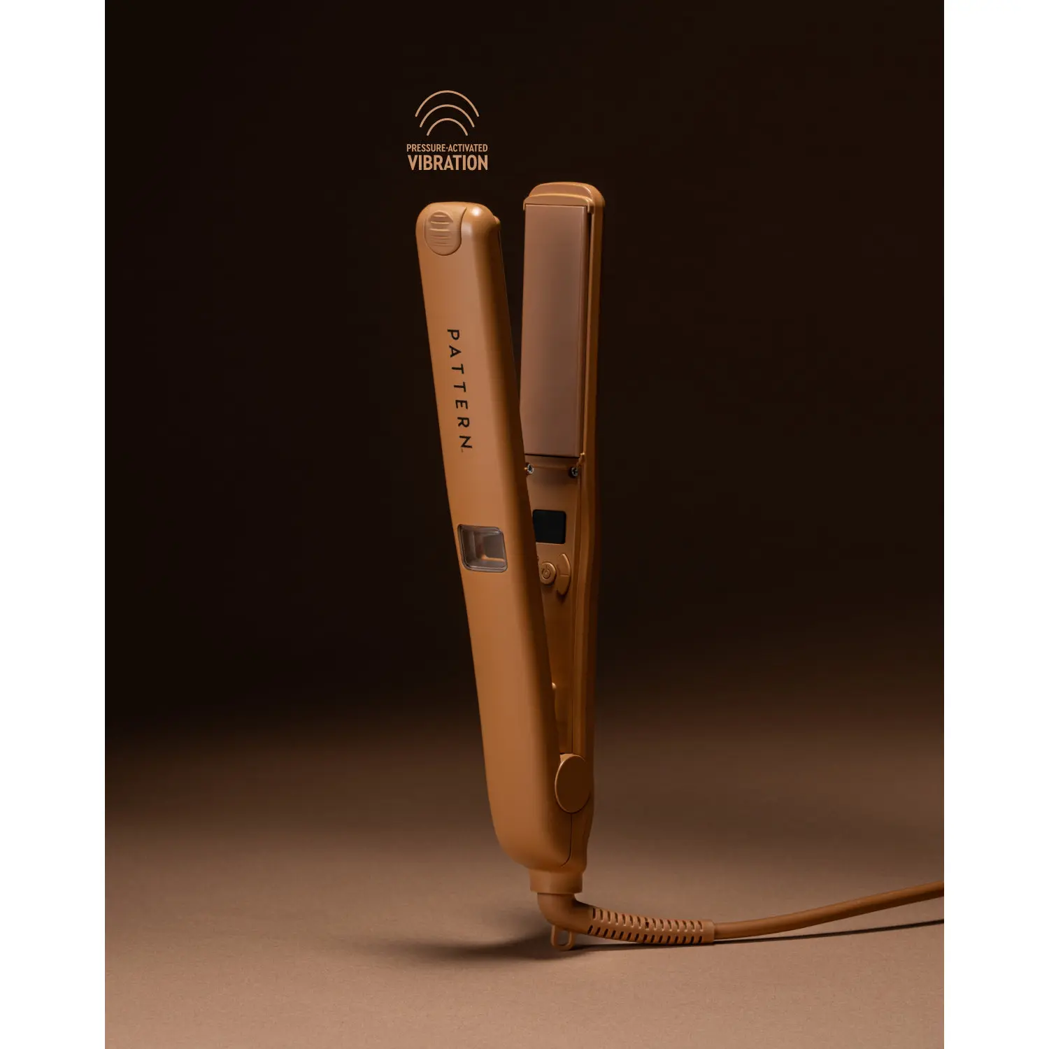 PATTERN Beauty Vibrating Flat Iron