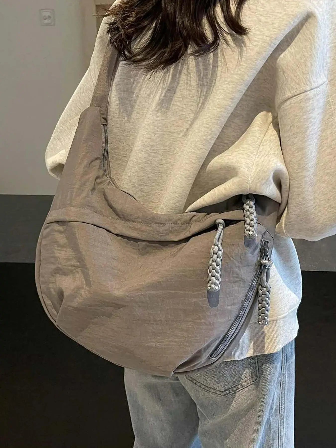 Women's Solid Large Capacity Crossbody Bag, Fashionable Lightweight Shoulder Bag for Daily Commute, Everyday Crossbody Bag, Casual Trendy Versatile High-quality Daily Commuting Bag, Trendy Commuter Bag, Crossbody Shoulder Handbag, Fashion Bags