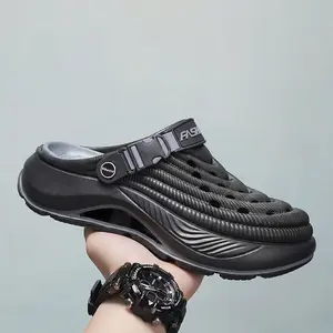 Summer Men's Clogs Outdoor Thick Sole Non-Slip Odor Resistant Durable Quick Drying Soft Beach Sandals