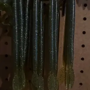 10pk Paddle Tail Worms - Green Color, Ideal for Fishing, 10 Pieces per Pack