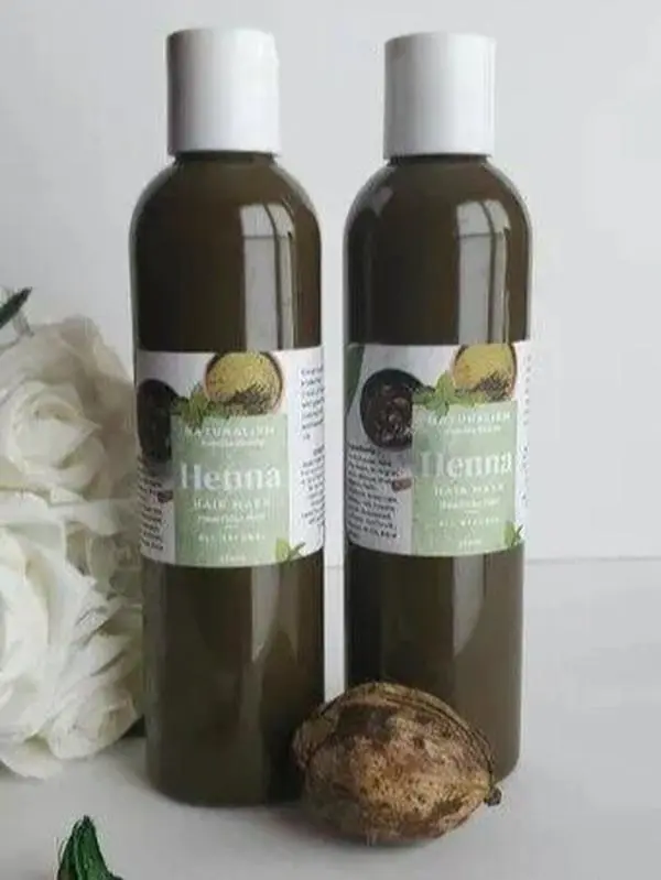 Herbal Blend Henna Hair Mask Natural Ingredients for Deep Conditioning
