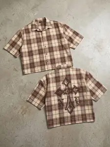 Men's Cross Print Brown Plaid Short Sleeve Shirt, 100% Polyester, Wrinkle-Resistant & Breathable, Oversized Streetwear Button-Up, Ideal for Casual Wear & Y2K Grunge Style