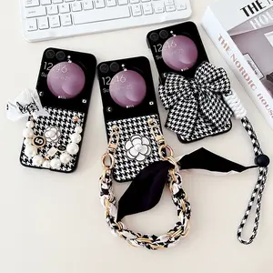 PU leather checkered phone case with hard PC back plate, suitable for Samsung Galaxy Z Flip7, Z Flip7FE, Z Flip6, Z Flip5
