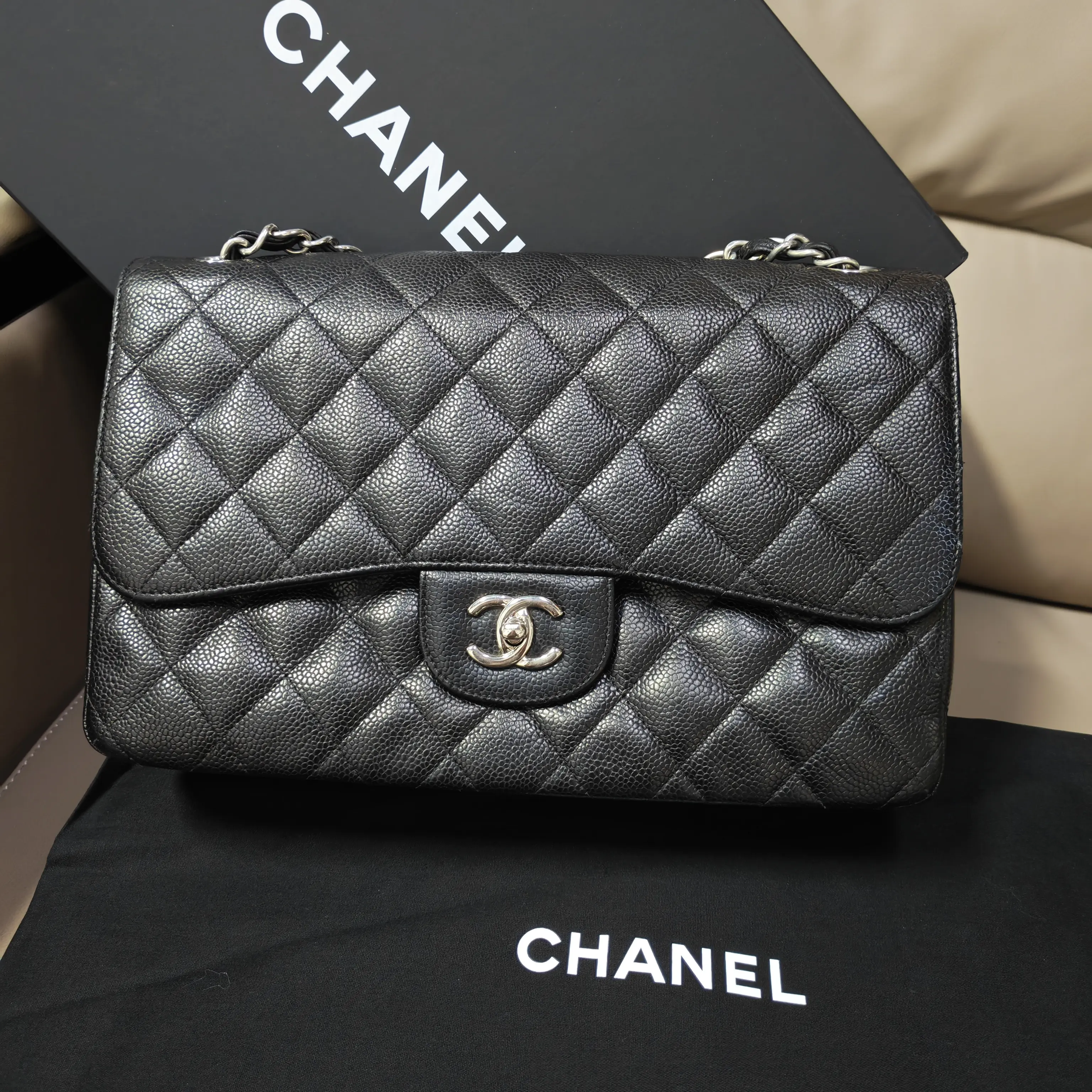 Pre-owned CHANEL Jumbo Classic Flap (Black with Silver Hardware)（SZ 02261）
