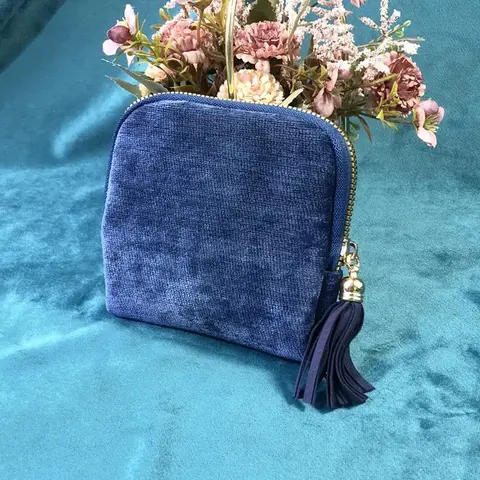 2026 New Soft Velvet Travel Jewelry Case, Portable Zipper Organizer for Earrings Rings Bracelets, Vintage Purse Style with Tassel, Gift for Her